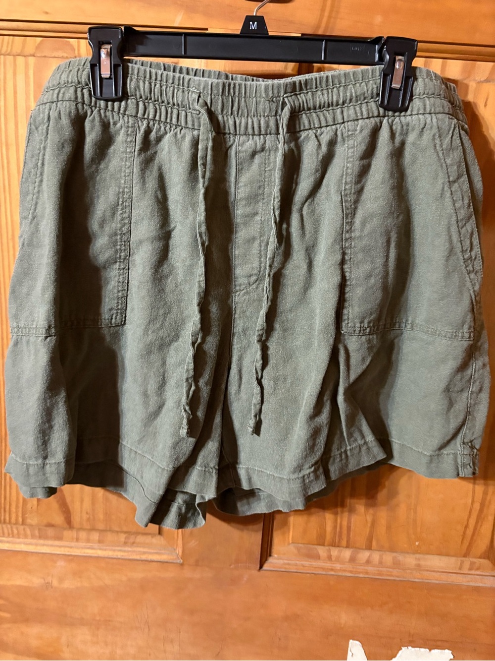 Old Navy Olive Green Drawstring Linen-Blend Women's Shorts